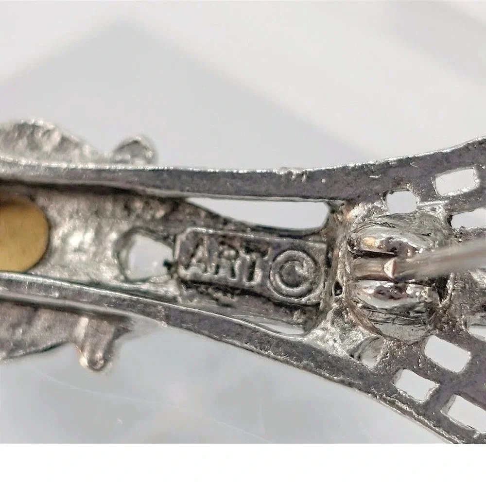 Vintage ART Filigree Bar Pin Blue Cabochon Brooch Silver Tone Victorian Revival